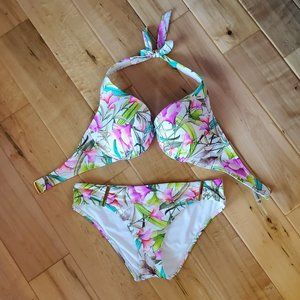 VICTORIA'S SECRET FLORAL PINK GREEN BIKINI BUNDLE - 36DD TOP MEDIUM BOTTOMS
